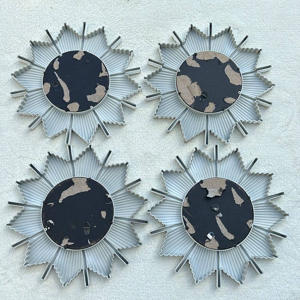Set of 4 Plastic Star Burst Distressed Mirrors Gold /White Accents gallery wall - Picture 4 of 5